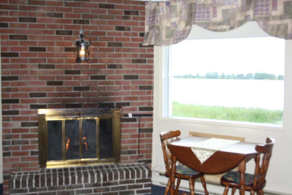 Au Doc Motel Repentigny Szoba fotó