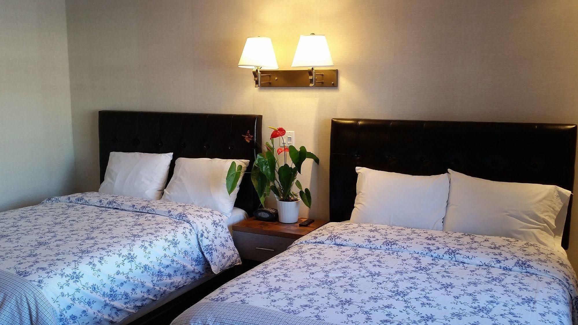 Au Doc Motel Repentigny Kültér fotó